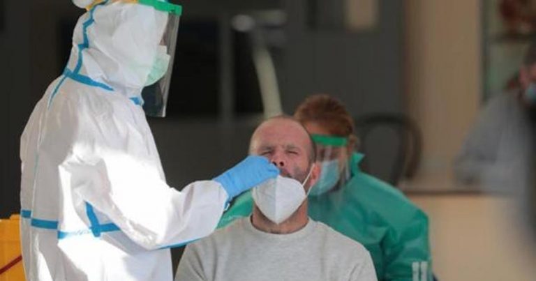 Andalucía sube 60 hospitalizados hasta 1.393 tras dos días bajando