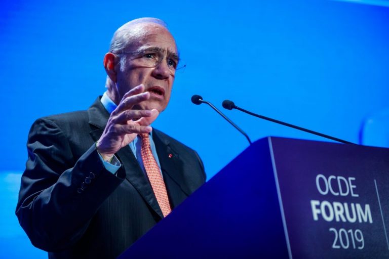 OCDE: Los niveles de ingresos precrisis en Iberoamérica no se recuperarán en varios años