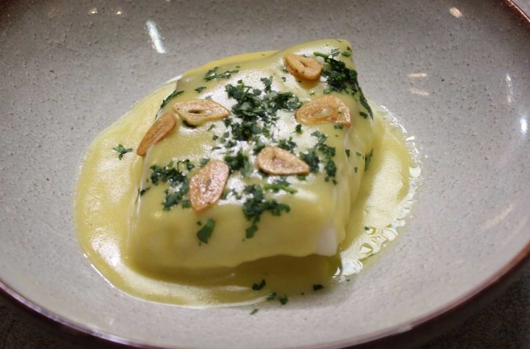 Bacalao al pil pil: la receta más sencilla para preparar en minutos