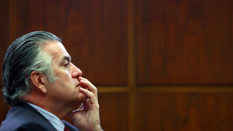 Peritos de Hacienda: El PP no tiene que declarar las donaciones de la caja 'b'