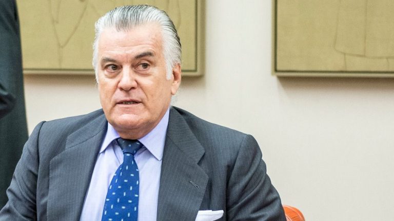 El juez Pedraz pide que informe sobre cuentas de Bárcenas en Canadá y EEUU