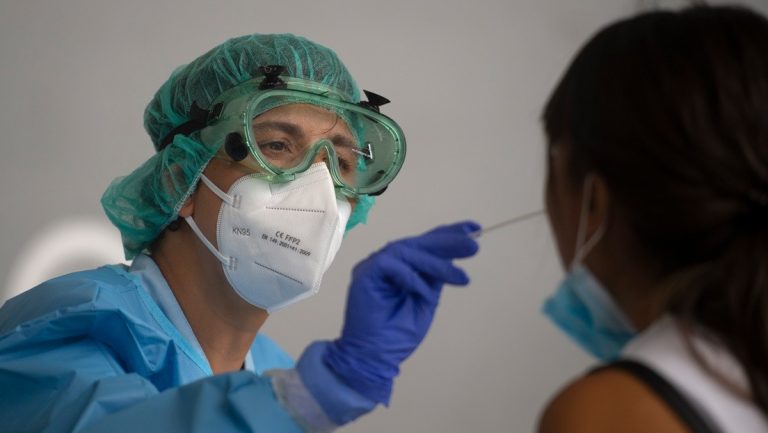 Castilla y León registra 207 nuevos casos, seis fallecidos y 26 altas