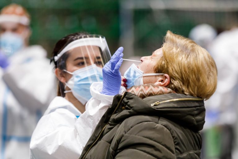 Castilla y León registra 264 nuevos casos, cuatro fallecidos y 20 altas
