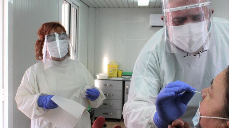 Castilla y León registra 384 nuevos casos y tres fallecidos