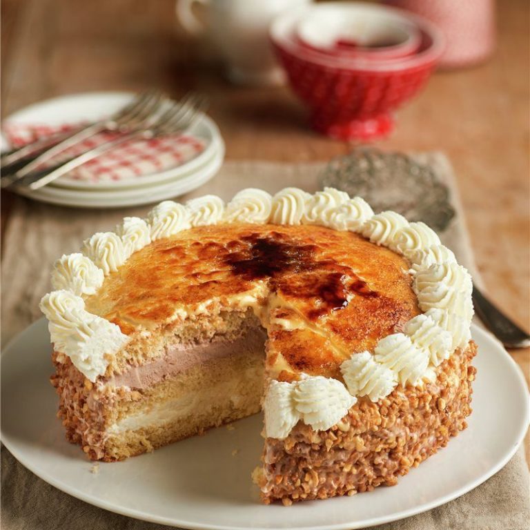 Cómo hacer la tarta de San Marcos, el clásico de la repostería española