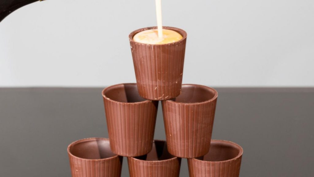 Sácale provecho a tu licor irlandés de chocolate y sírvelo de la forma más elegante