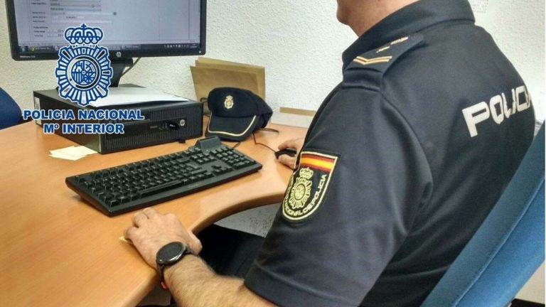 Detenido un depredador sexual infantil que trabajaba como profesor en un colegio