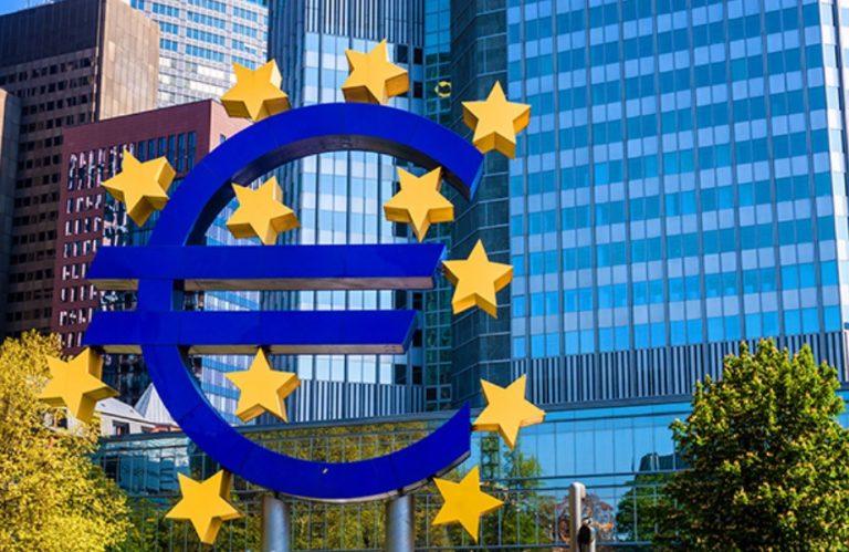 El BCE mantiene tipos y su compromiso de elevar el ritmo de compras El BCE mantiene tipos y su compromiso de elevar el ritmo de compras