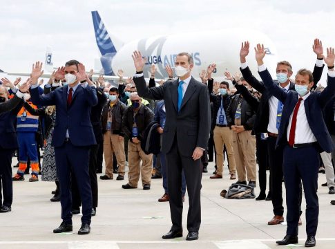 El Rey y Pedro Sánchez inauguran el campus de Airbus Getafe