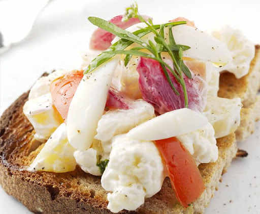 ¿Con qué acompañar la ensalada piamontesa?