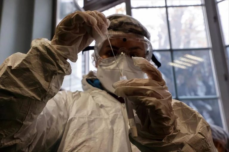 Euskadi ralentiza la subida de la incidencia pero no hay cambio de tendencia