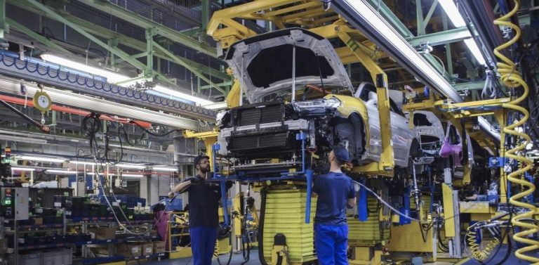 Ford Almussafes presenta el calendario del ERTE de 20 días