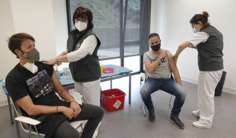 Repuntan a 181 los nuevos contagios en Galicia, mientras bajan a 188 los ingresados