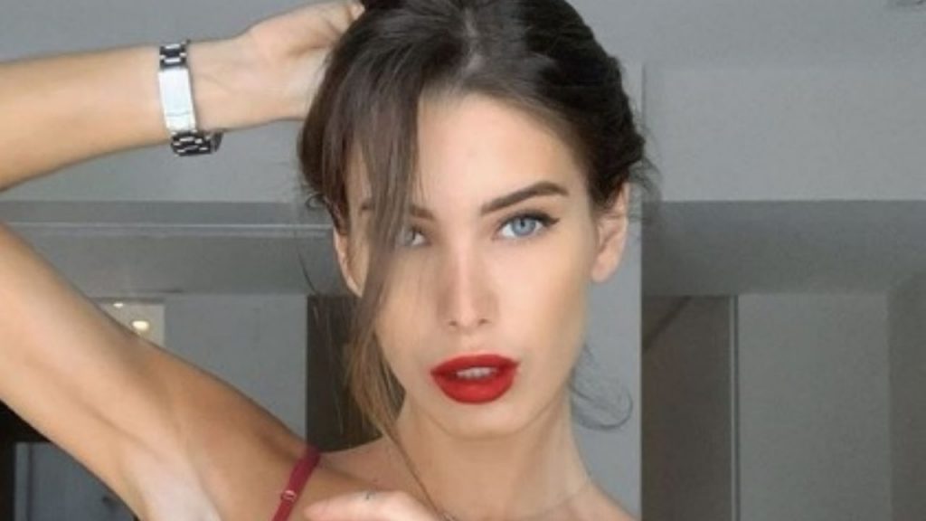 Se va de la lengua: las manías de Marta López que encantan a Kiko Matamoros 89 Se va de la lengua: las manías de Marta López que encantan a Kiko Matamoros