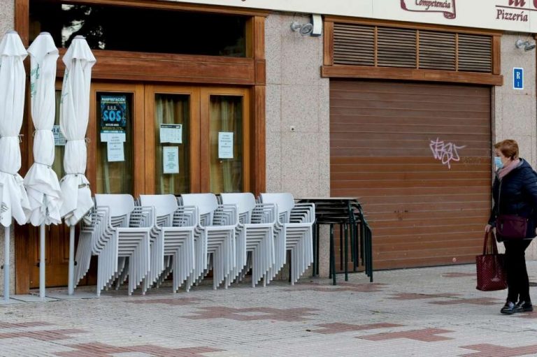 Las empresas hosteleras dilatan su retraso en los pagos por la pandemia