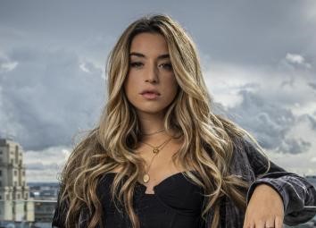 Lola Índigo con Denise Rosenthal en 'Demente' 95 Lola Indigo Denise Rosenthal Demente 1