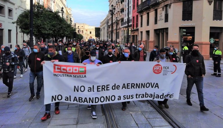 Los trabajadores afectados por despidos se desploman un 27,6% en febrero