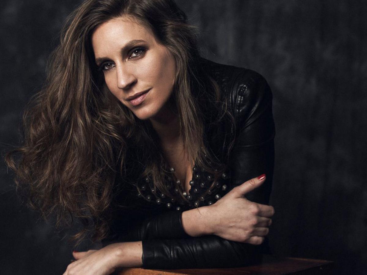 María Toledo triunfa con 'El rey', su nuevo single 2 María Toledo el rey