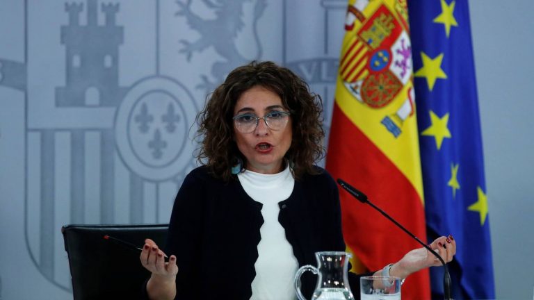 El Gobierno da luz verde a las CCAA para ampliar ayudas a más sectores