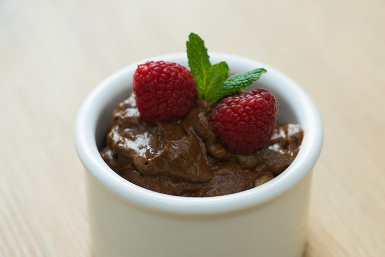 Mousse de chocolate y aguacate: la receta más deliciosa que no necesita huevos ni nata