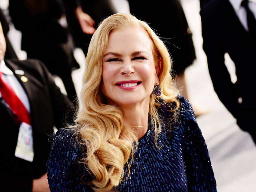 Nicole Kidman  Paula Echevarría, Toñi Moreno