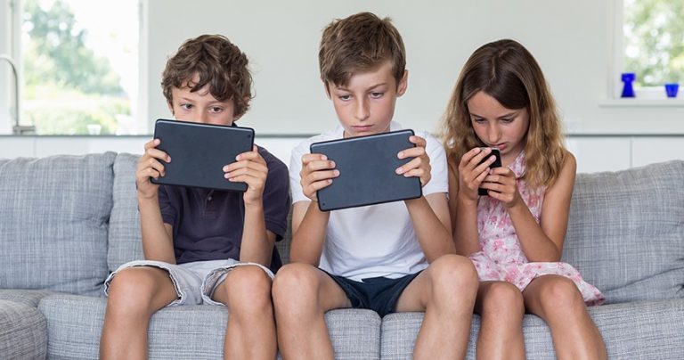 Los niños aumentaron un 76% su uso de las redes sociales durante 2020