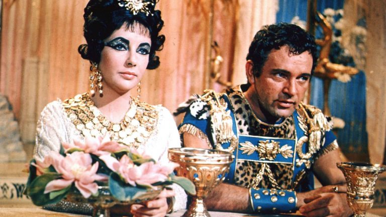 Películas muy conocidas que están llenas de mentiras (y te las has creído)