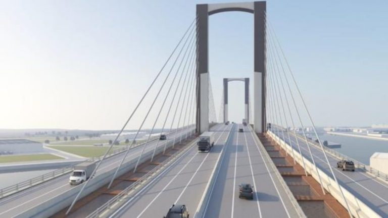 Acciona ampliará el Puente del Centenario de Sevilla por 71,4 millones