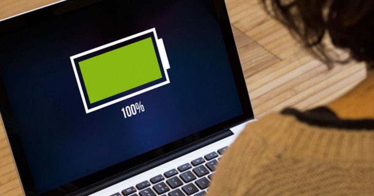 Qué es mejor, tener enchufado siempre el portátil o funcionar con la batería