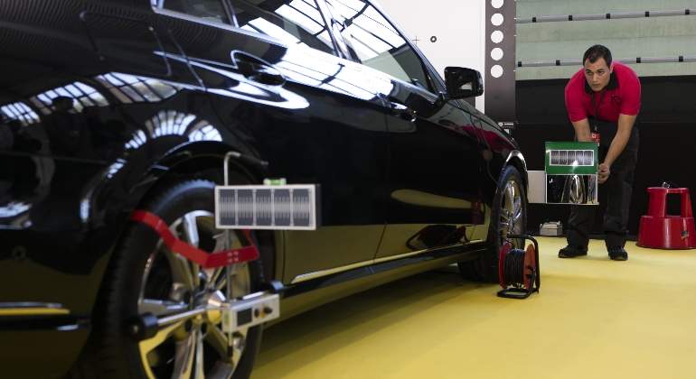 Qué son las ADAS de la DGT