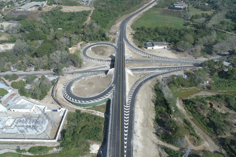 Sacyr coloca 174 millones en bonos 'verdes' para refinanciar una carretera de Colombia