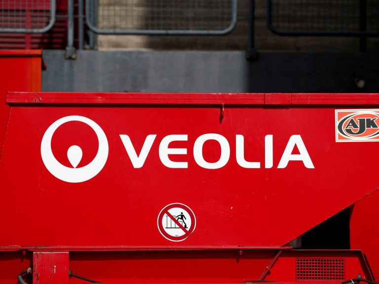 Veolia y Suez (Agbar) firman la paz con una oferta de fusión mejorada un 14%