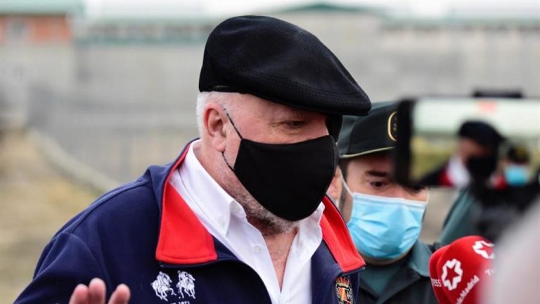 El juez de 'Tándem' imputa a Brufau y Fainé por contratar a Villarejo para espiar a Del Rivero