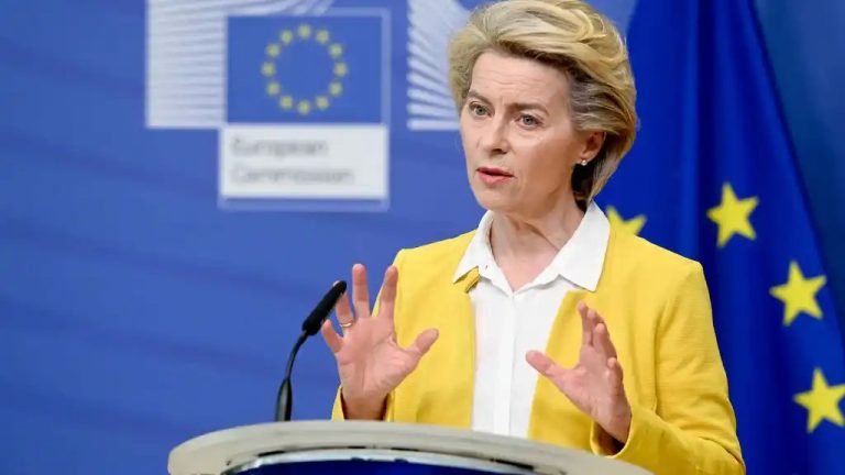 Von der Leyen: La UE tendrá en julio las dosis suficientes para vacunar al 70% de la población