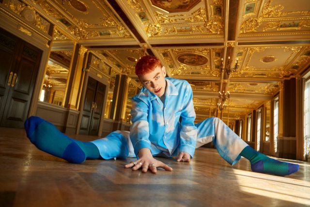 Years & Years regresa con 'Starstruck' 103 Years & Years Starstruck