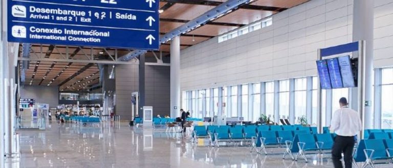 Vinci y el grupo CCR se adjudican 22 aeropuertos en Brasil por más de 500 millones