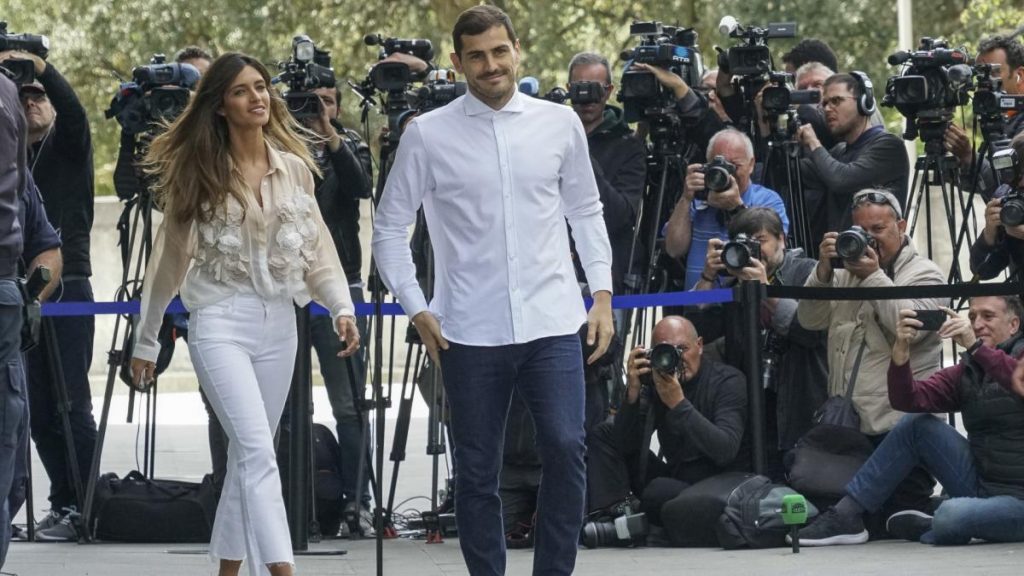 Sara Carbonero e Iker Casillas: Todo lo que se ha filtrado sobre el acuerdo de divorcio 9 Sara Carbonero e Íker Casillas, antes de firmar el divorcio.