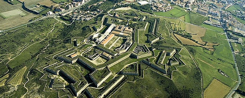 El de Sant Ferrán es uno de los castillos más grandes del mundo.