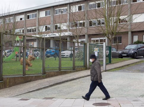 Los casos activos en los centros educativos gallegos suben a 535