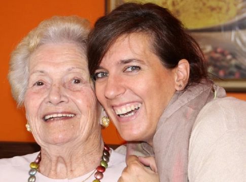 cuidadoras internas ancianos