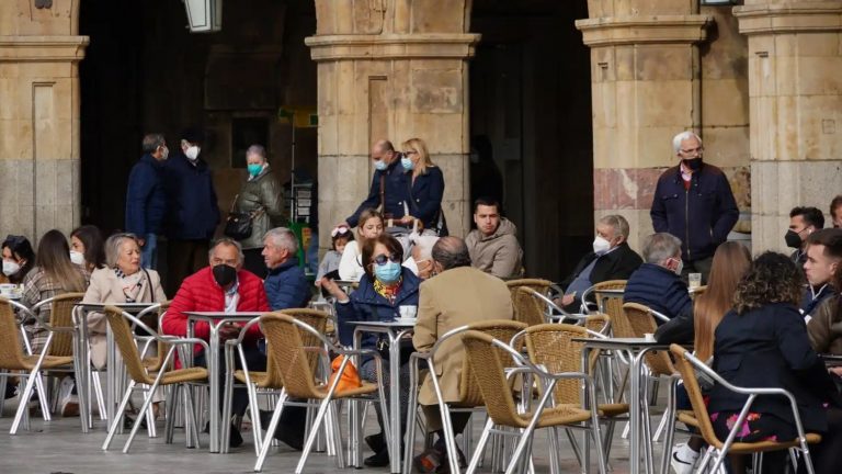 Nueve municipios de Castilla y León se suman al cierre del interior de la hostelería