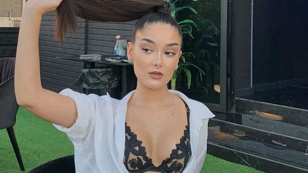 Julia Janeiro: 'bullying', novio futbolista e influencer. Así es la hija de Jesulín y María José Campanario 4 La hija de Jesulín es una influencer.