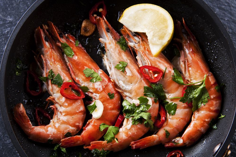 ¿Cómo hacer langostinos al ajillo?