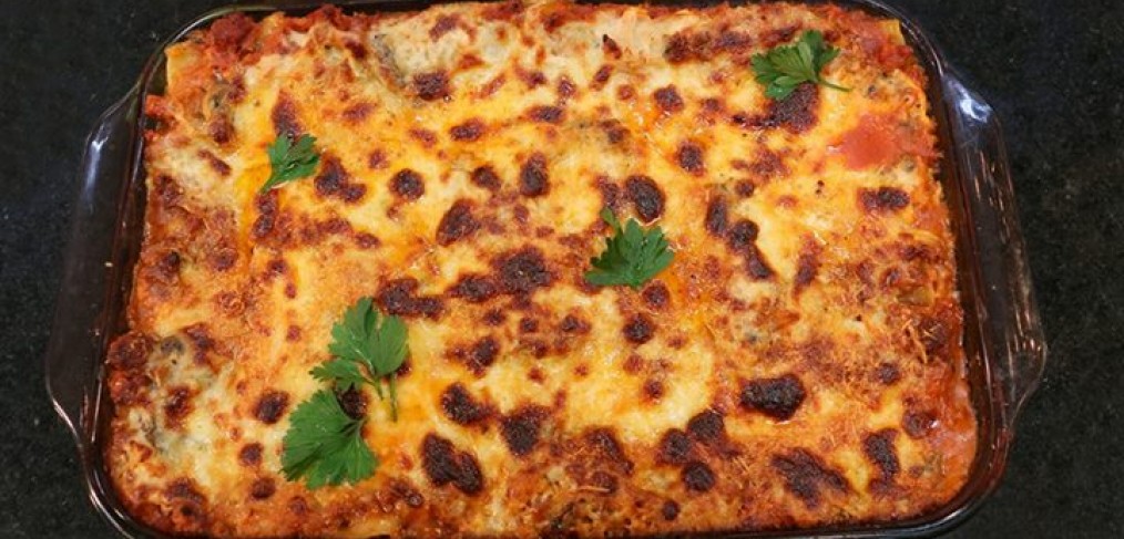 Cómo preparar una lasaña mixta paso a paso 1 Ingredientes que vas a necesitar para la preparación de esta lasaña mixta