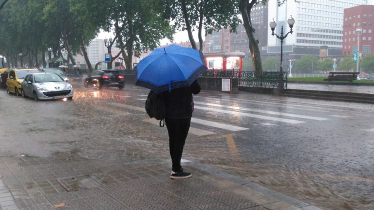Una decena de provincias continúa con avisos por lluvias y tormentas