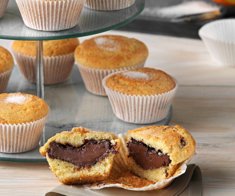 Cómo hacer unas magdalenas rellenas de chocolate esponjosas y sensacionales