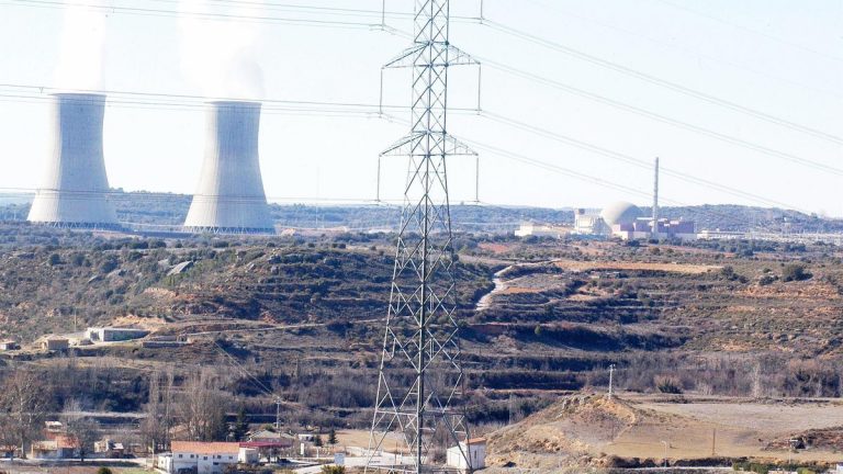 Los municipios nucleares rompen relaciones con el Gobierno