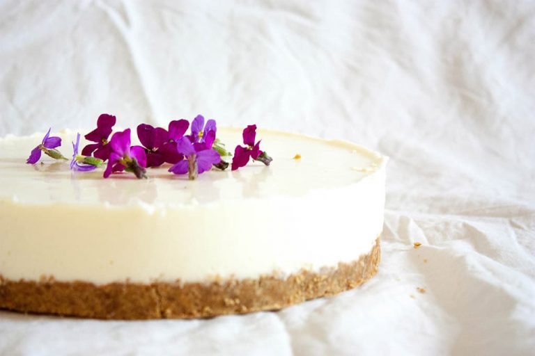 Cómo hacer una tarta de yogur esponjosa