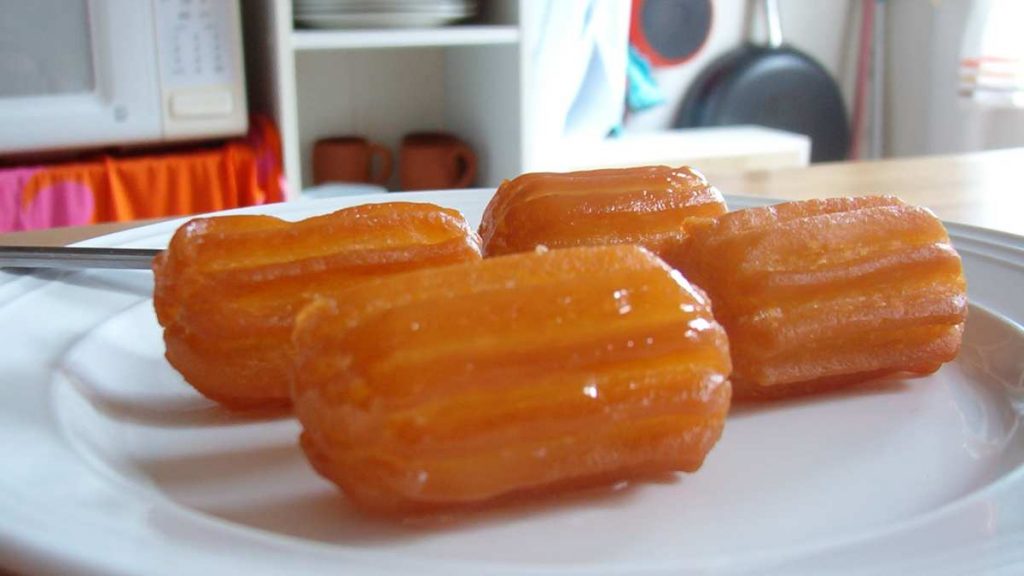 Cómo hacer tulumbas, los churros turcos que te van a fascinar 1 ¿Cómo se comen las tumbulas?