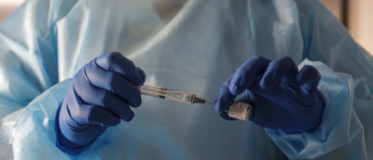 Las consultas sobre pólizas de seguro para la vacuna aumentan un 40%